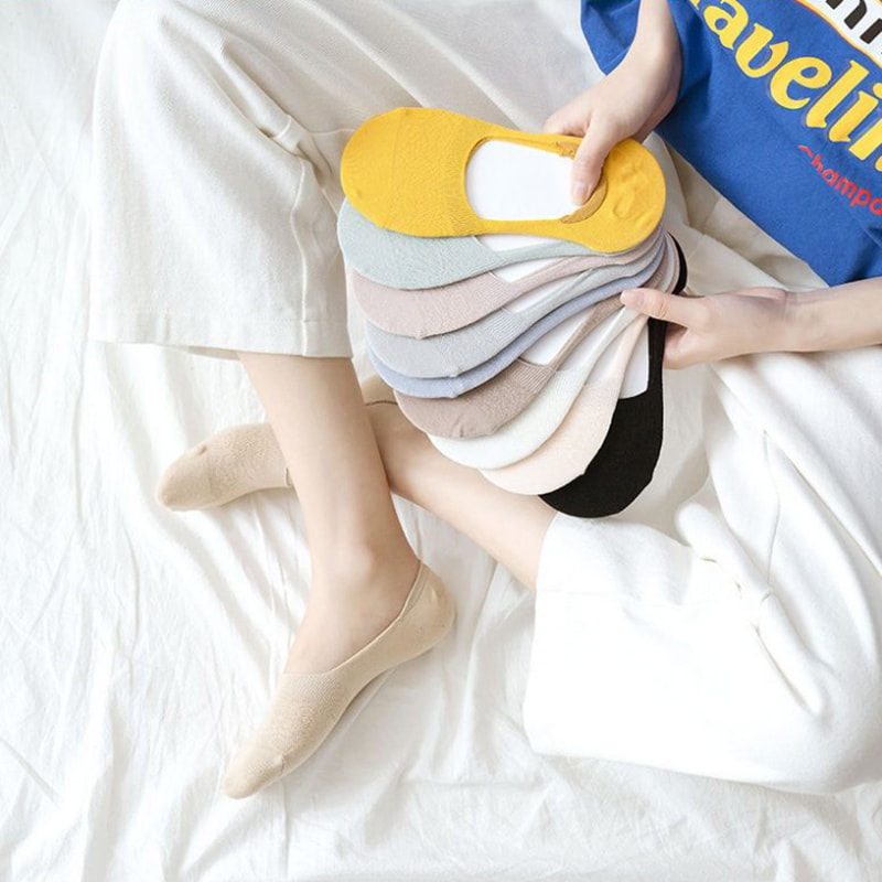 অগভীর ফাঁকা মোজা দিয়ে সলিড কালার উইমেন বোট মোজা অগভীর ফাঁকা মোজা দিয়ে সলিড কালার উইমেন বোট মোজা