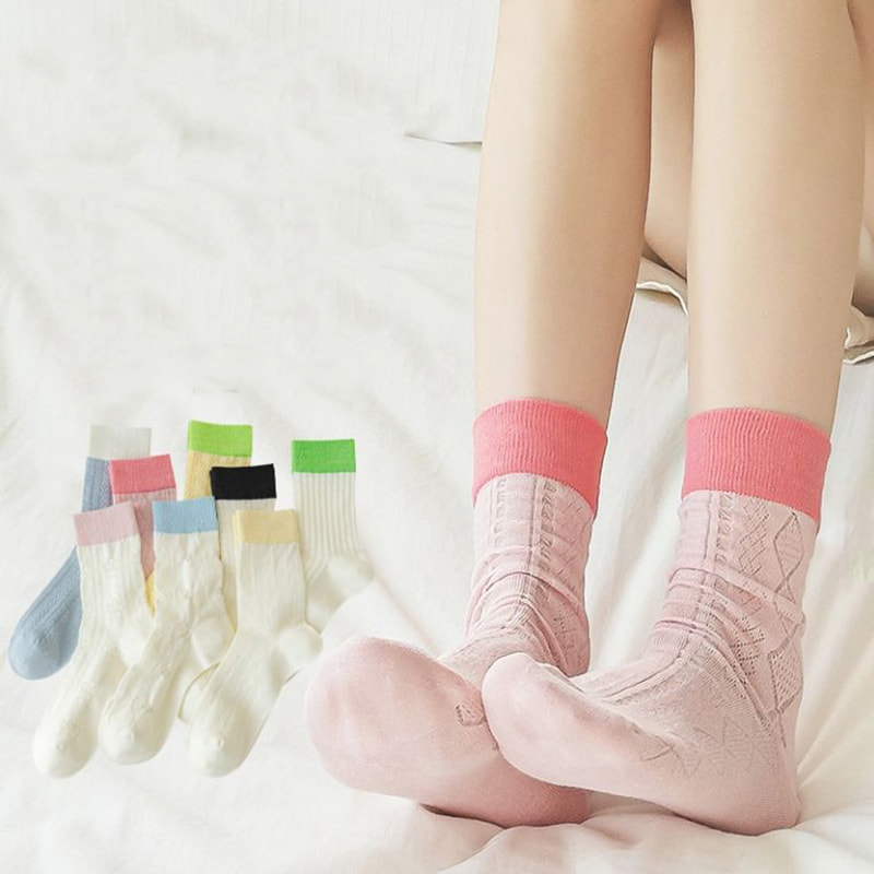 ডায়মন্ড আকৃতির মহিলাদের প্যাচওয়ার্ক গ্রীষ্মের ফাঁকা জাল শ্বাস প্রশ্বাসের মিড টিউব মোজা